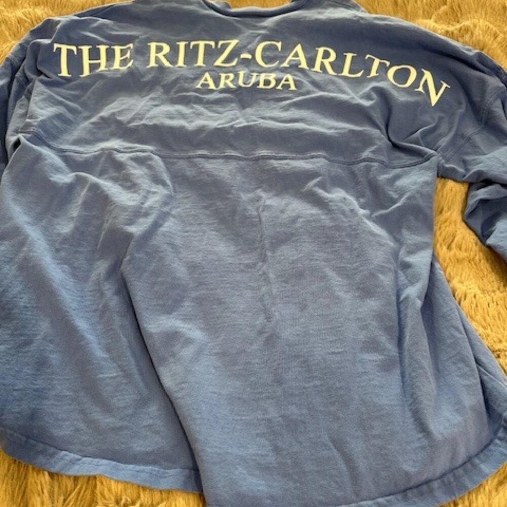 Ritz Carlton Aruba Long Sleeve Tee Size Large